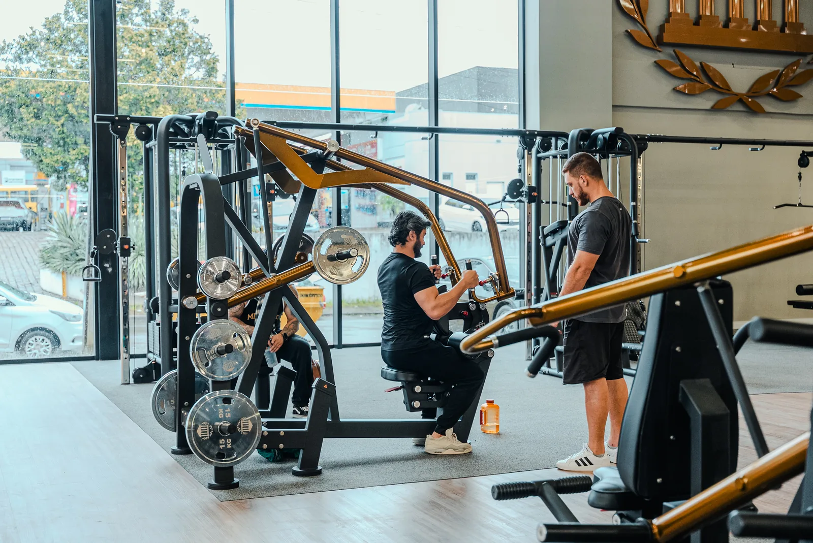 Pessoas no ambiente da Templo Fitness